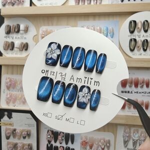 Blue Cat-eye and Black Handmade Press-on Nails Set with Floral Accent